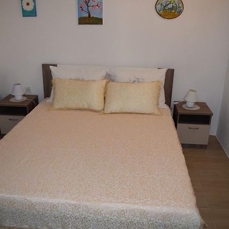 אומאג Apartment Bozana 2 מראה חיצוני תמונה